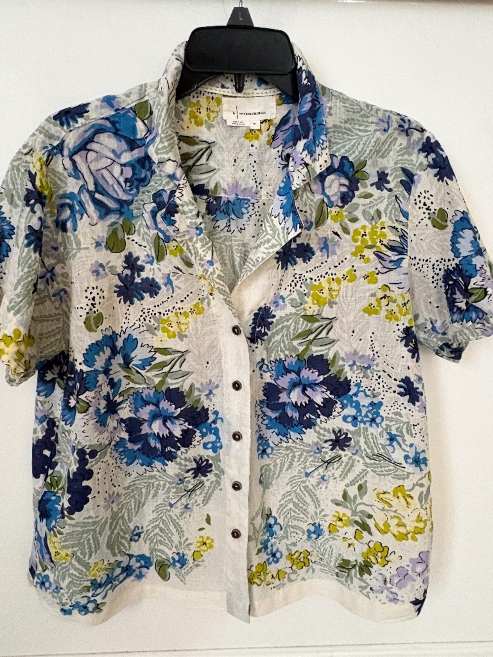 Anthropologie 100% cotton Shirt.